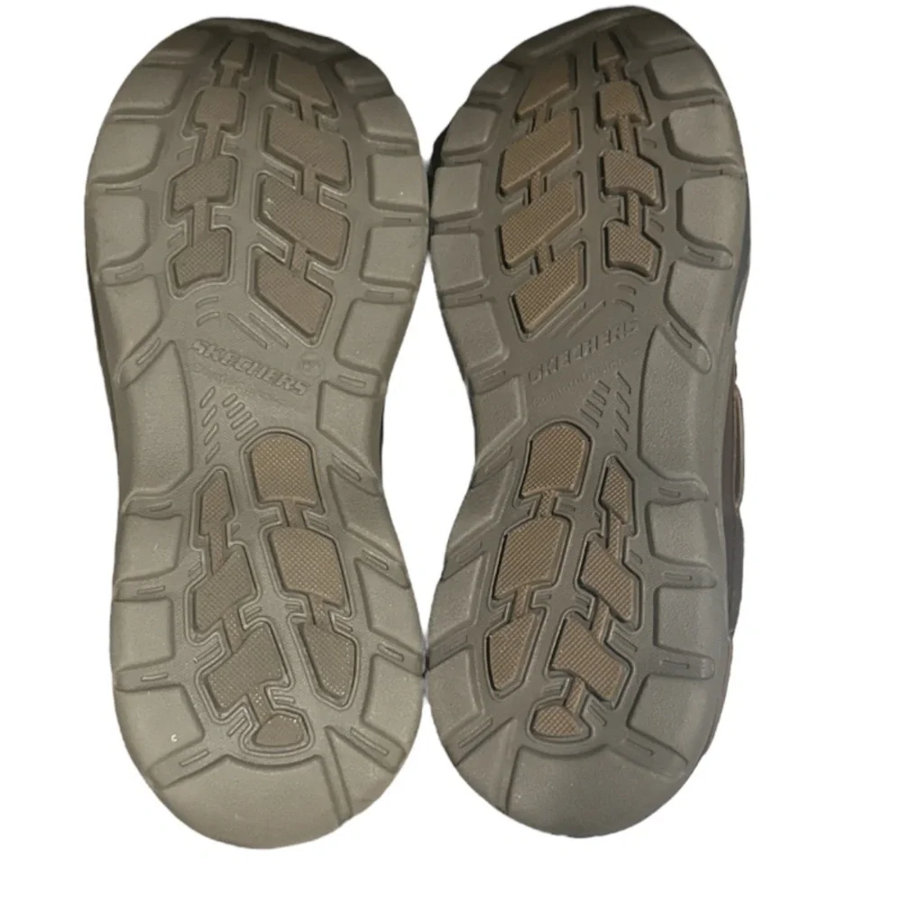 New authentic Skechers leather memory foam arch fit boat shoes men’s 11 display